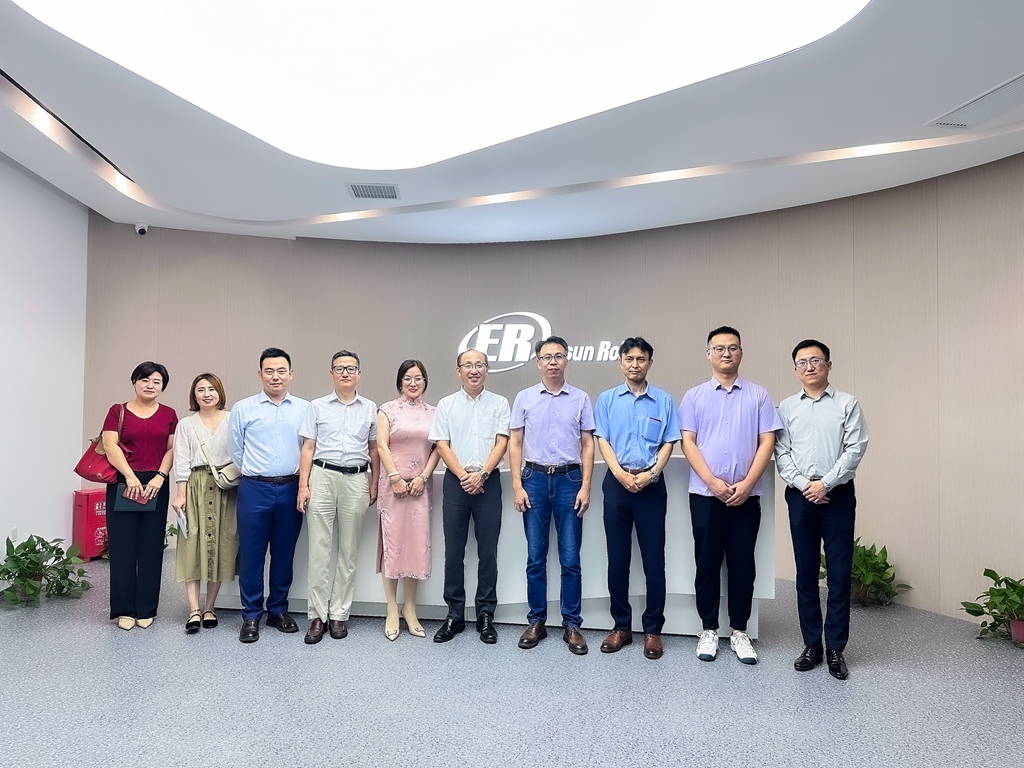 熱烈歡迎EPSON愛普生深石明宏總裁一行蒞臨鎰升機器人參觀！